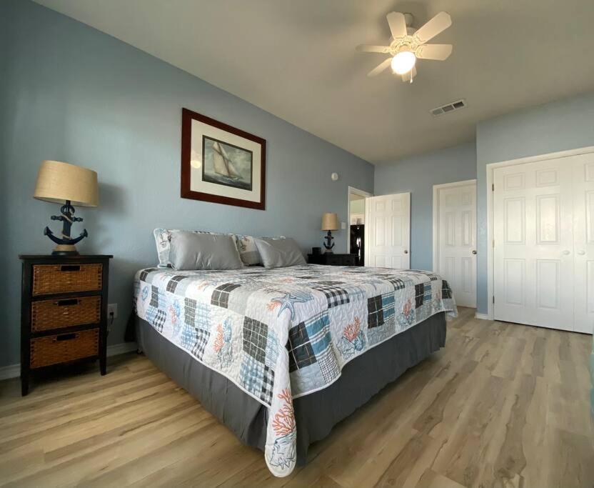 Beach House With Ocean View Surfside Beach Exterior photo