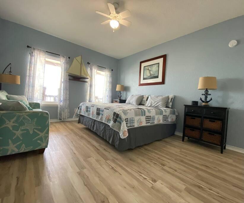 Beach House With Ocean View Surfside Beach Exterior photo